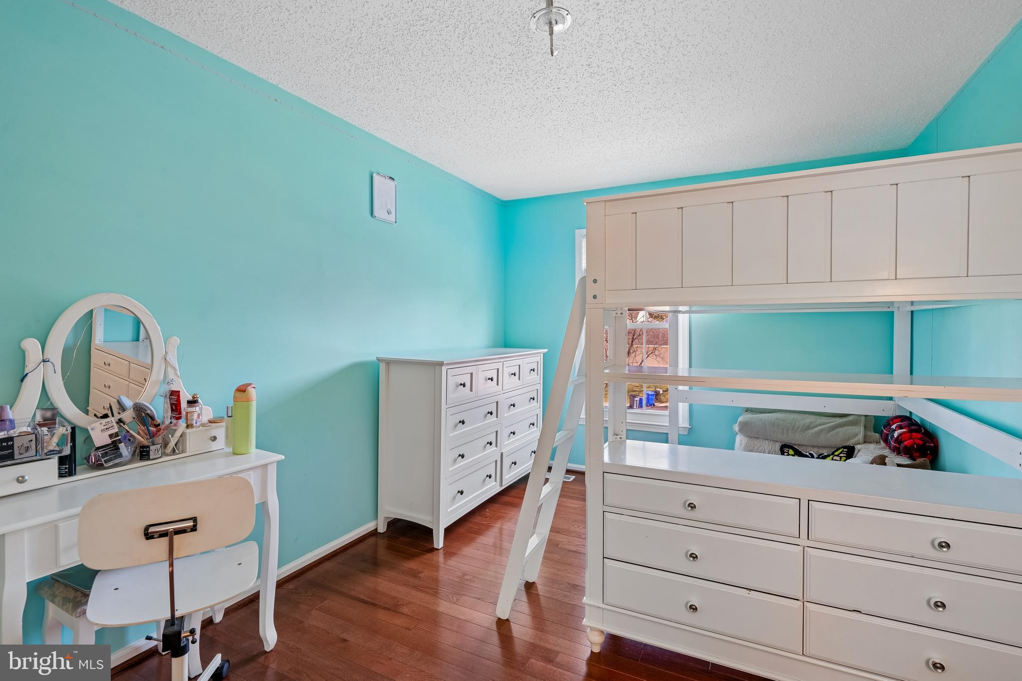 13525 Winding Trail Court Silver Spring, MD 20906 - Photo 26 of 40 Bedroom #3 With Ceiling Light