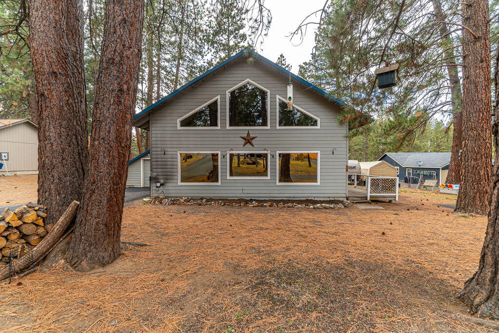 59675 Cheyenne Road Bend, OR 97702 - Photo 2 of 34 RileyVisuals-36