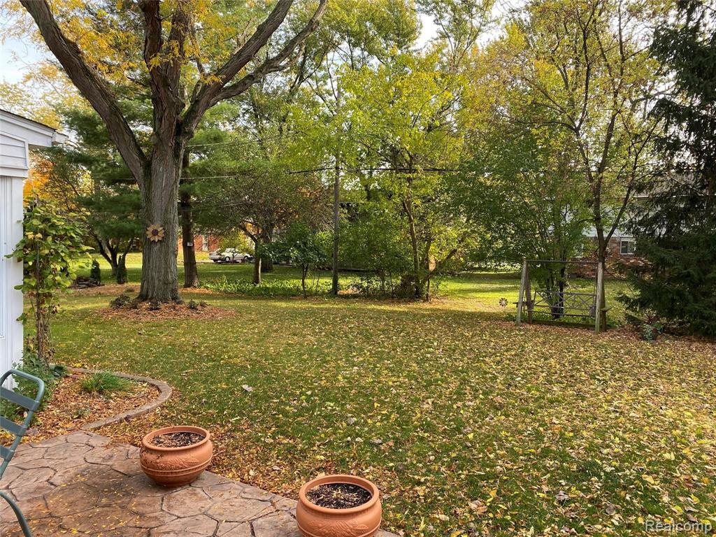 30011 Barwell Road Farmington Hills, MI 48334 - Photo 44 of 47