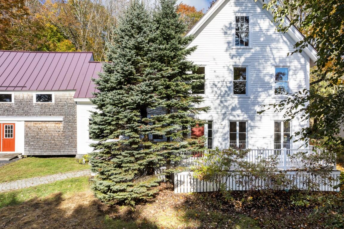 51 River Road Newcastle, ME 04553 - Photo 3 of 46 2