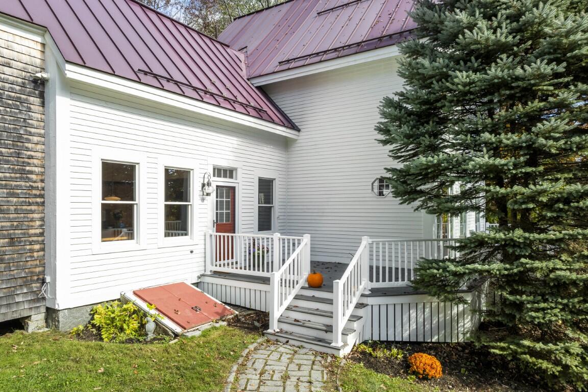 51 River Road Newcastle, ME 04553 - Photo 5 of 46 5