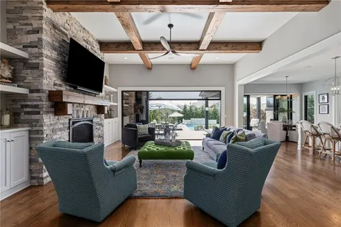 $2,875,000 | 16913 Bond Street, Overland Park, KS 66221