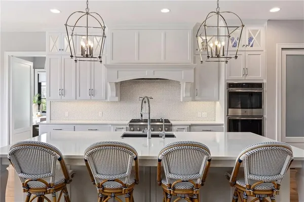$2,875,000 | 16913 Bond Street, Overland Park, KS 66221