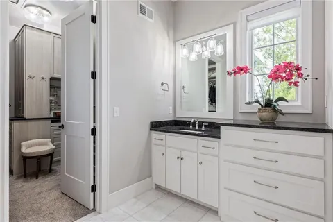 $2,875,000 | 16913 Bond Street, Overland Park, KS 66221