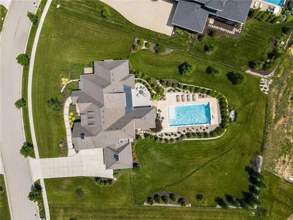 $2,875,000 | 16913 Bond Street, Overland Park, KS 66221