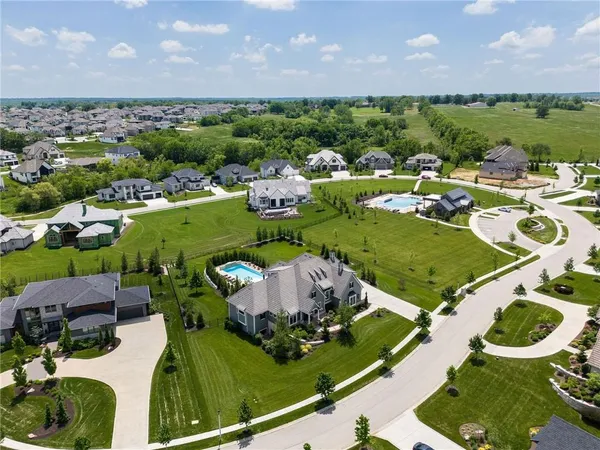 $2,875,000 | 16913 Bond Street, Overland Park, KS 66221