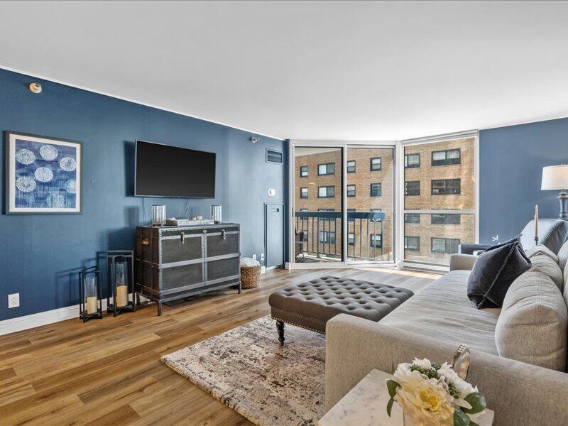1660 North Prospect Avenue, Unit 506 Milwaukee, WI 53202 - Photo 13 of 31 03-JEFF0487 - Copy - Copy - Copy