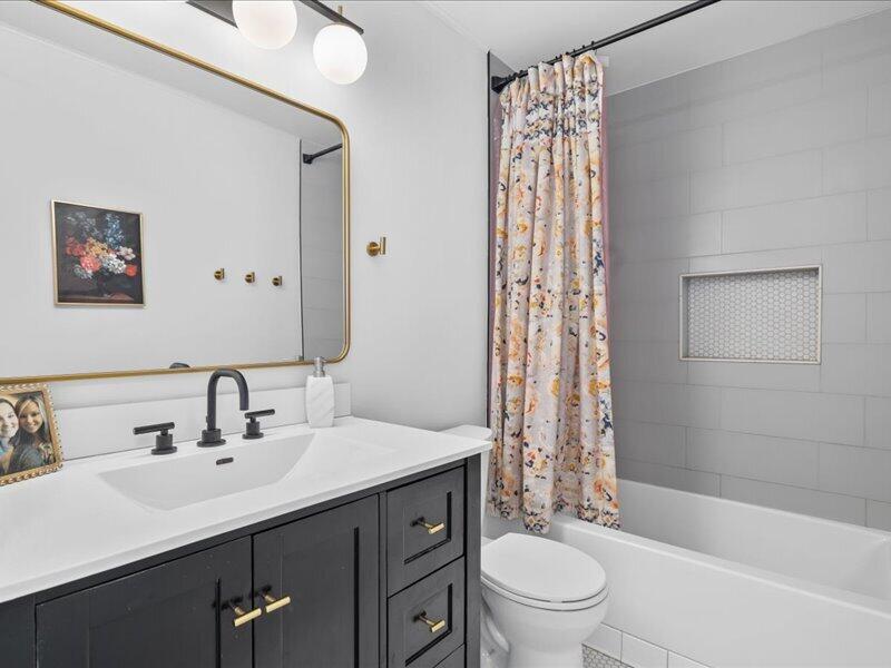 1660 North Prospect Avenue, Unit 506 Milwaukee, WI 53202 - Photo 15 of 31 19-JEFF0601