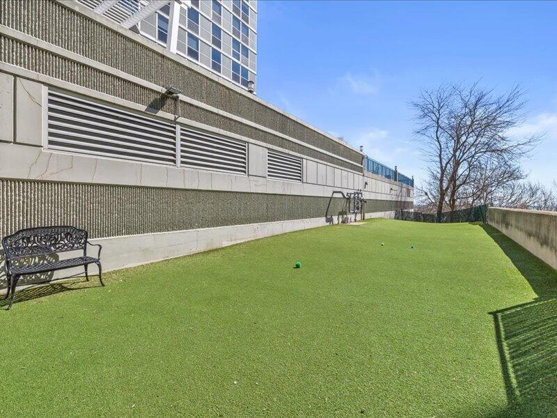1660 North Prospect Avenue, Unit 506 Milwaukee, WI 53202 - Photo 30 of 31 24-JEFF0631
