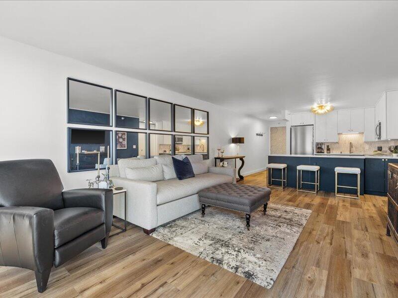 1660 North Prospect Avenue, Unit 506 Milwaukee, WI 53202 - Photo 9 of 31 05-JEFF0499 - Copy - Copy - Copy