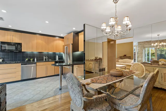 $400,000 | 5400 South Hyde Park Boulevard, Unit 7A, Chicago, IL 60615