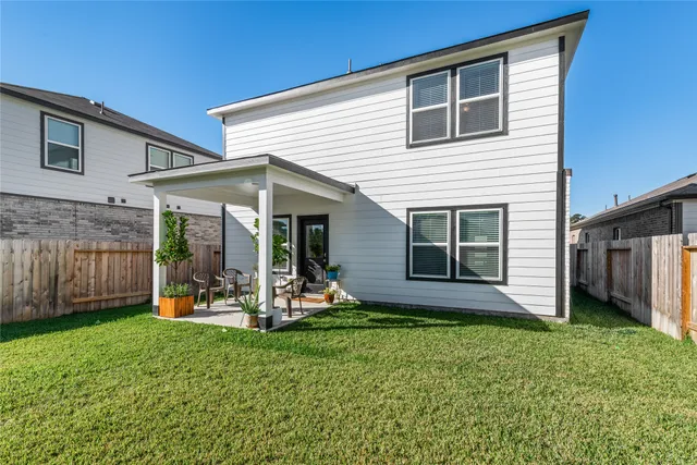 $2,100 | 123 Alset Circle, Magnolia, TX 77354