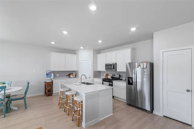 $2,100 | 123 Alset Circle, Magnolia, TX 77354