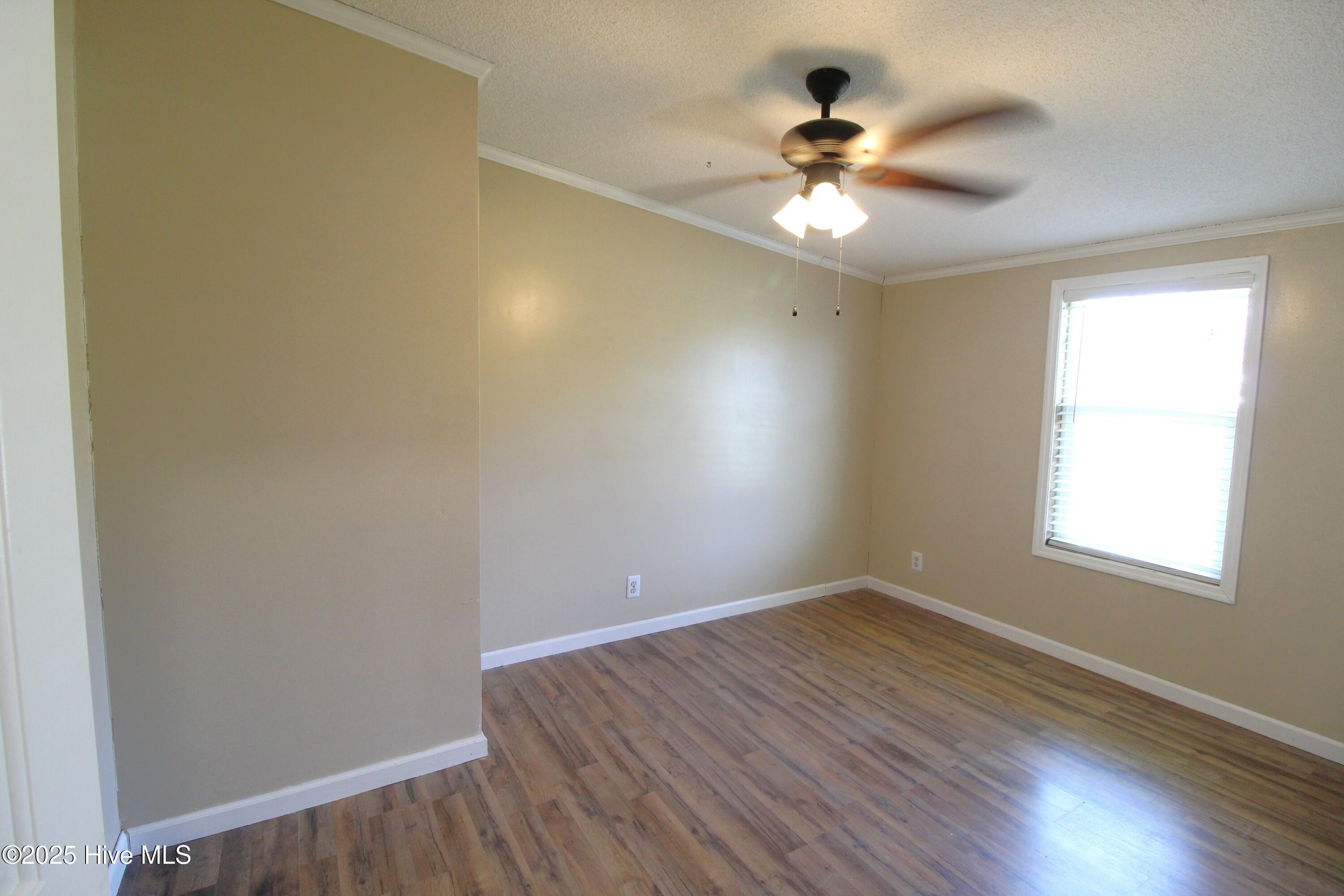 106 Taylor Farm Road Beaufort, NC 28516 - Photo 13 of 20 Bedroom 2