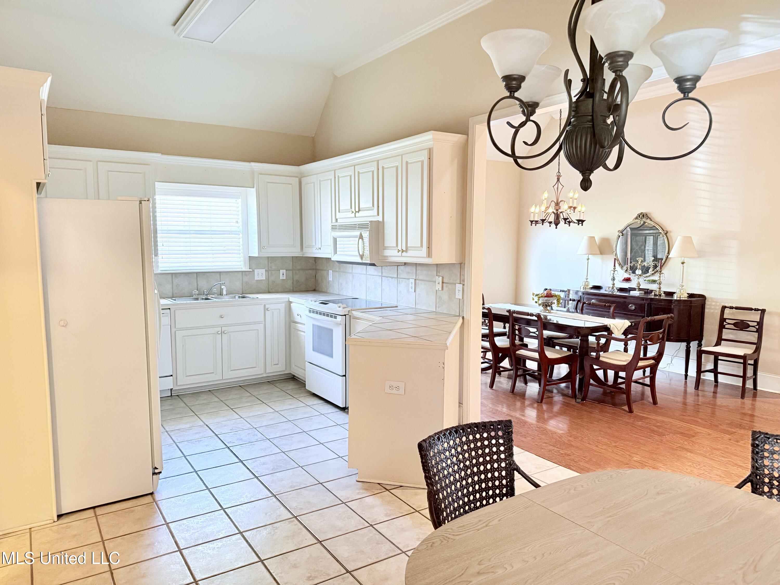 701 Napoleon Court Ridgeland, MS 39157 - Photo 5 of 21 IMG_7847