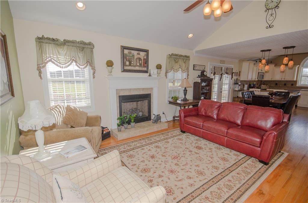 2914 Clear Ridge Drive Trinity, NC 27370 - Photo 3 of 30 Gallery Image 3