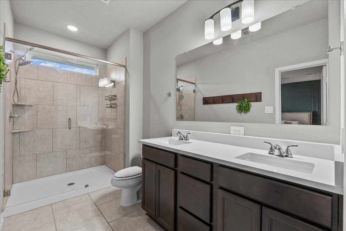 125 Austin Road Angleton, TX 77515 - Photo 16 of 30