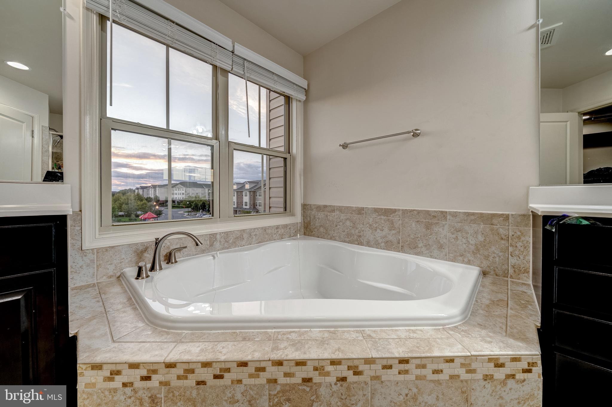 23697 Sailfish Square Brambleton, VA 20148 - Photo 22 of 34