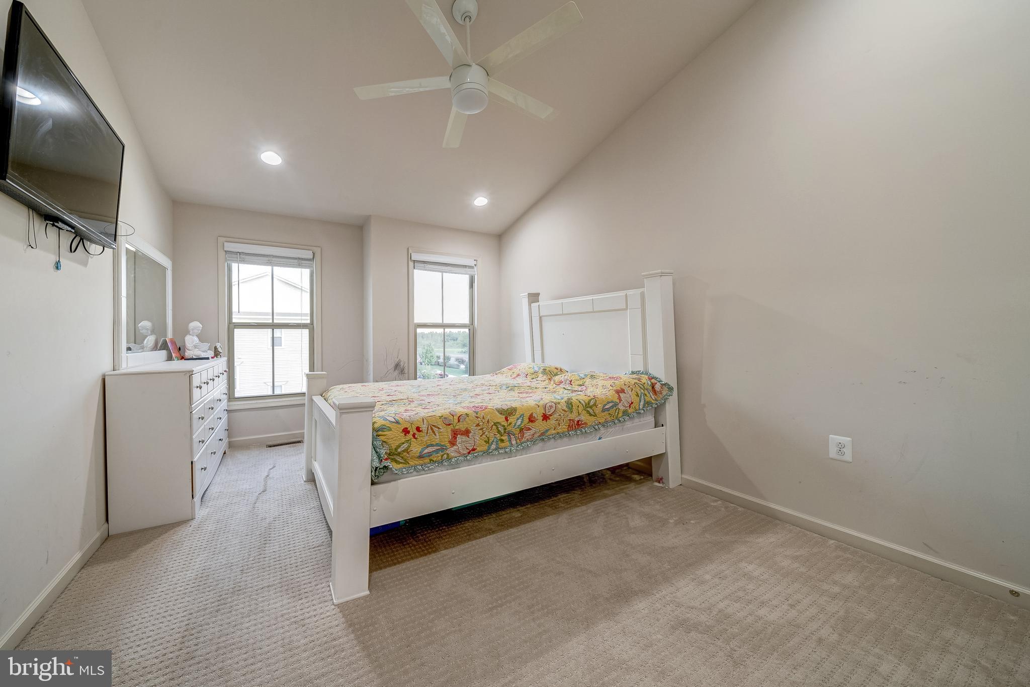 23697 Sailfish Square Brambleton, VA 20148 - Photo 23 of 34