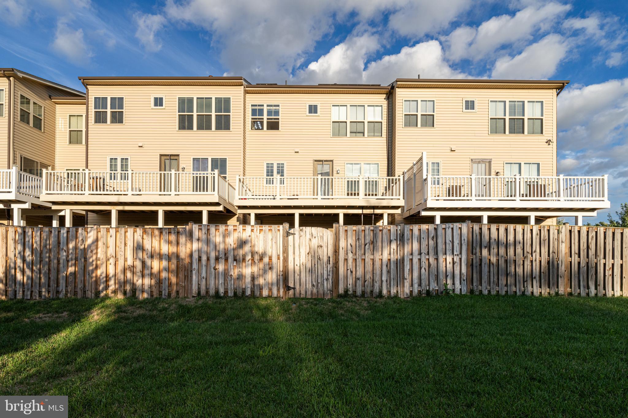 23697 Sailfish Square Brambleton, VA 20148 - Photo 33 of 34