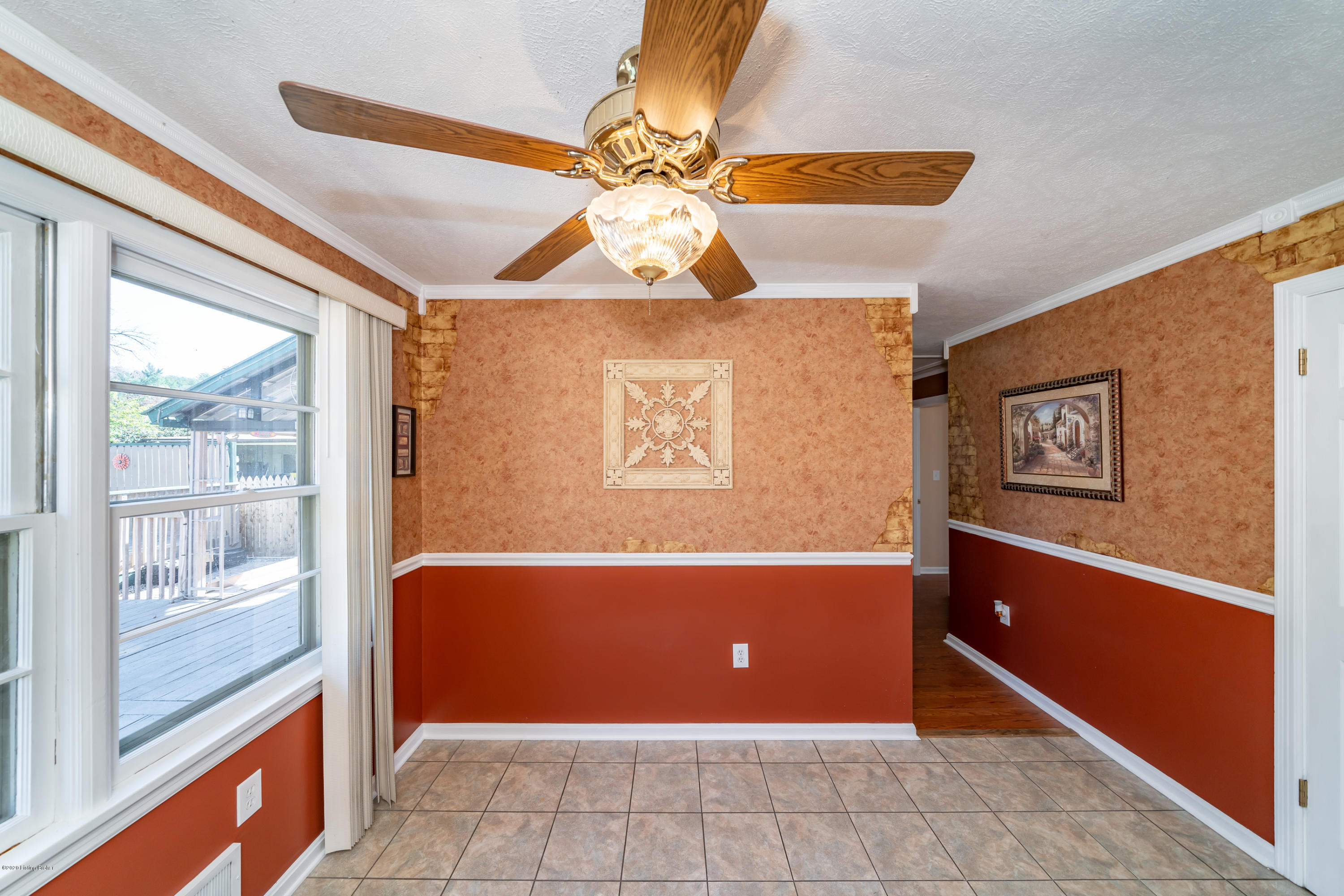 7309 Ridan Way Louisville, KY 40214 - Photo 19 of 37 Dining Room