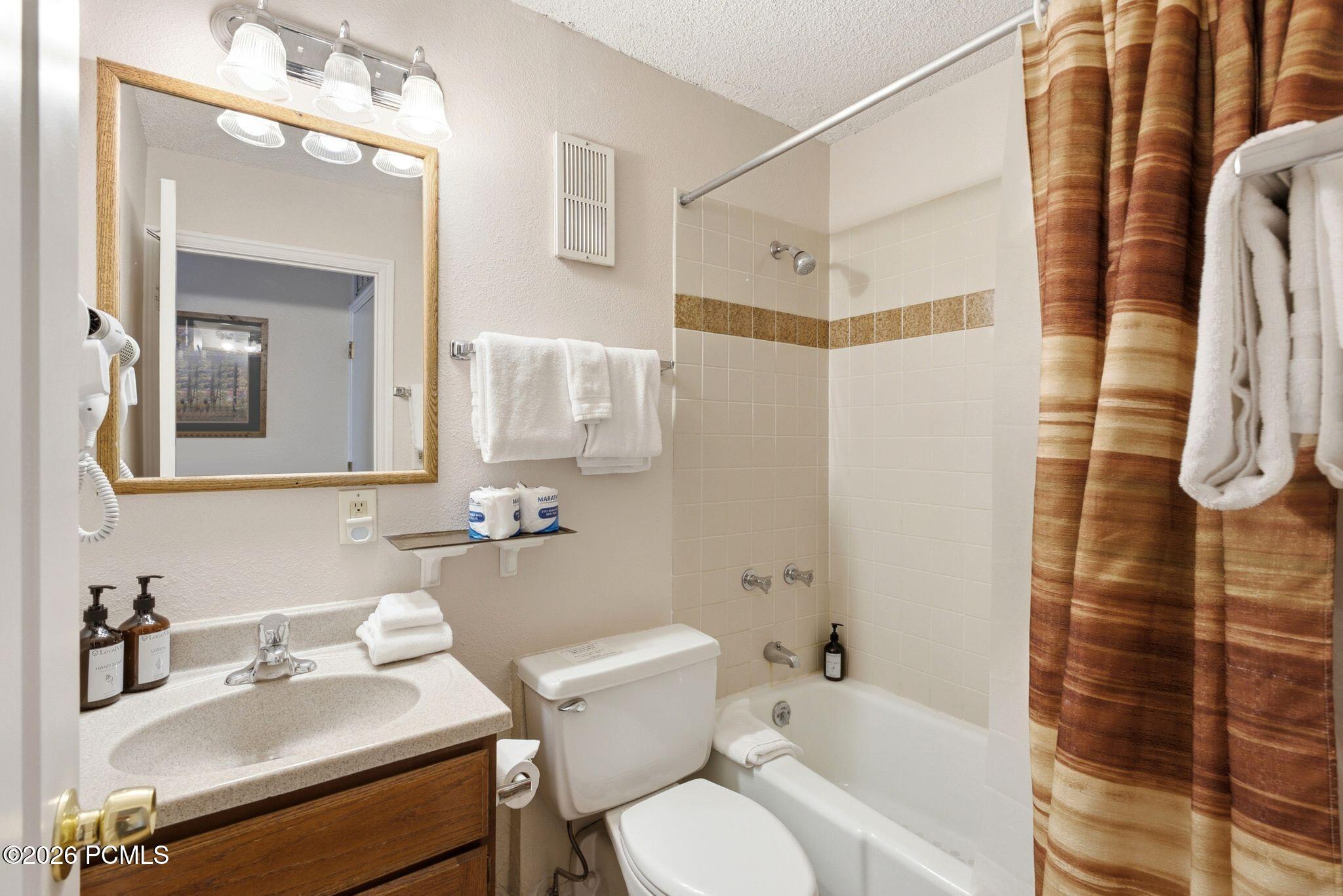 1637 Shortline Road, Unit 204 Park City, UT 84060 - Photo 15 of 21 Gallery Image 15