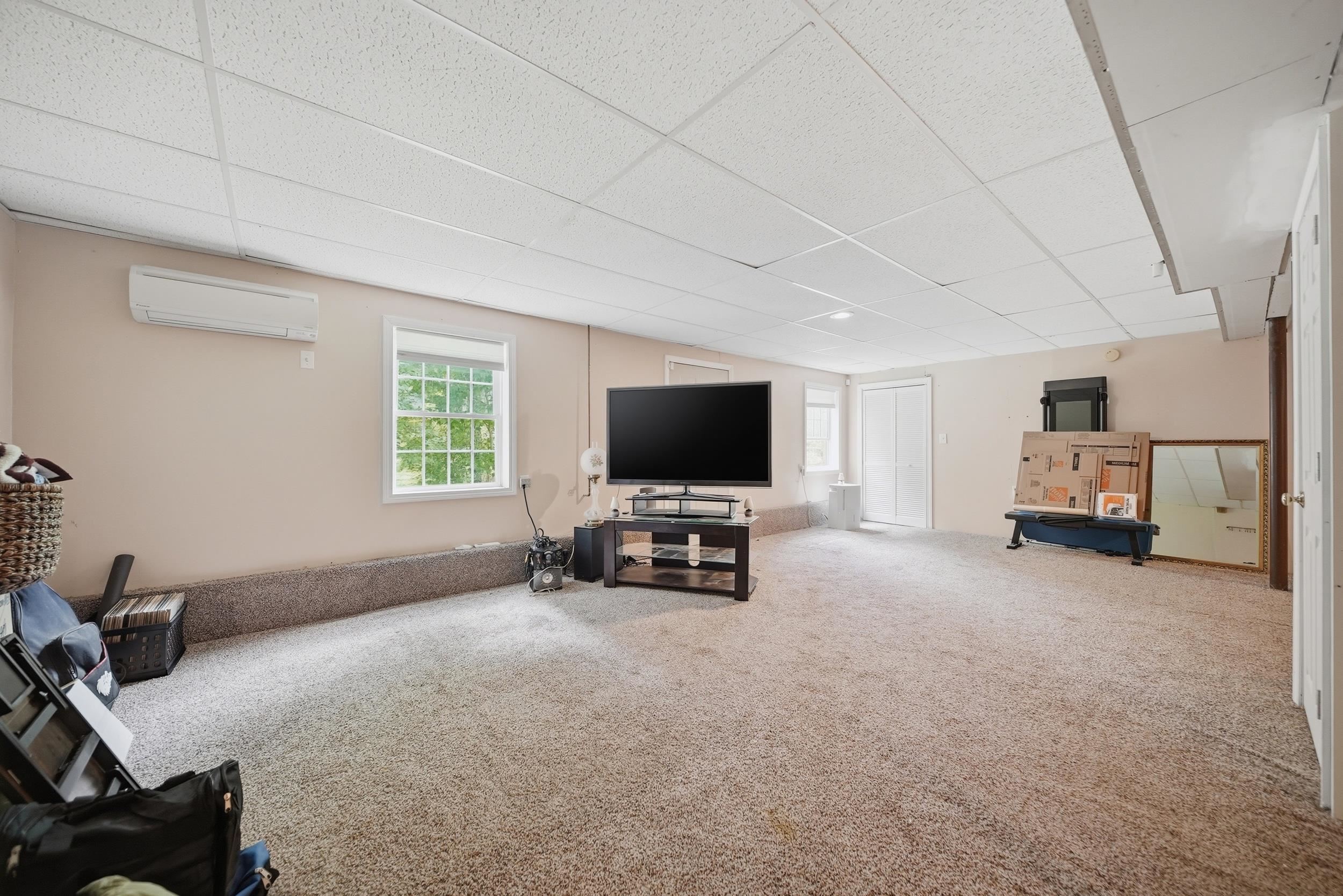 13 Stirling Avenue Hooksett, NH 03106 - Photo 42 of 50