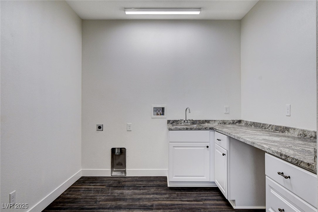 3196 Mateuse Street Logandale, NV 89021 - Photo 56 of 85 Clothes washing area featuring washer hookup, dark