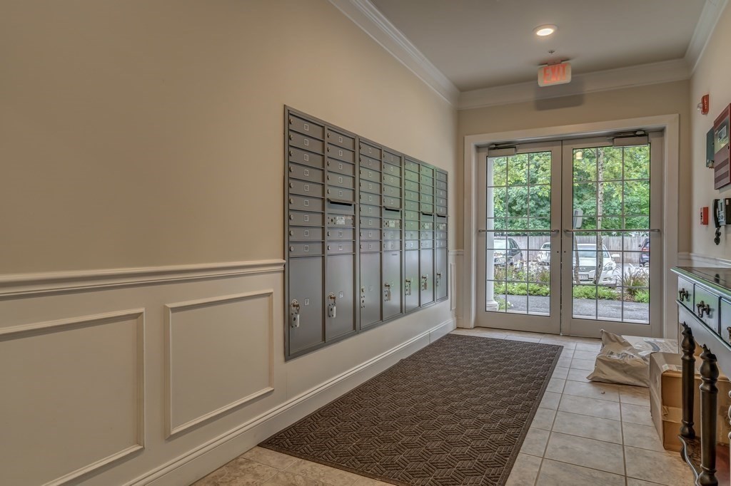 36 Augustus Court, Unit 1012 Reading, MA 01867 - Photo 3 of 28