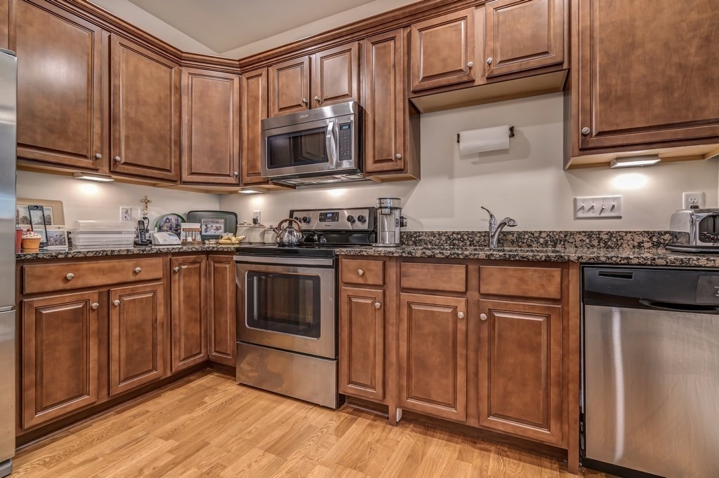 36 Augustus Court, Unit 1012 Reading, MA 01867 - Photo 6 of 28