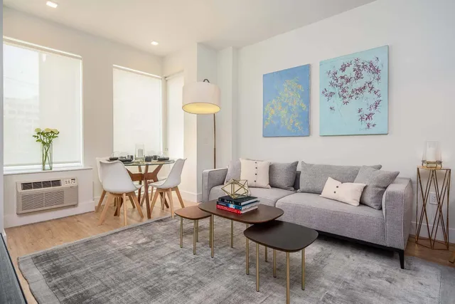 $2,475 | 323 Pine Street, Unit 502, Jersey City, NJ 07304