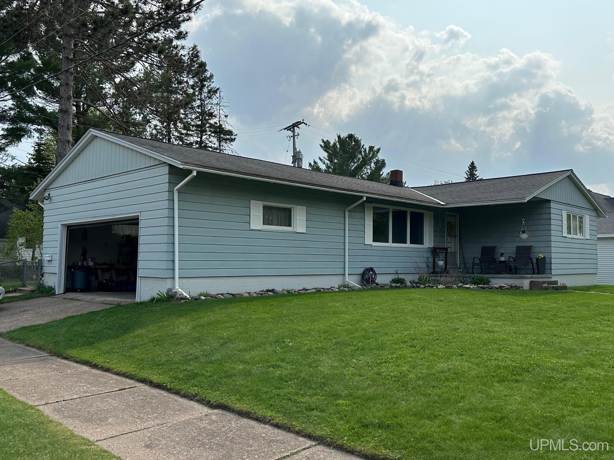 778 Poplar Street Ishpeming, MI 49849 - Photo 2 of 61