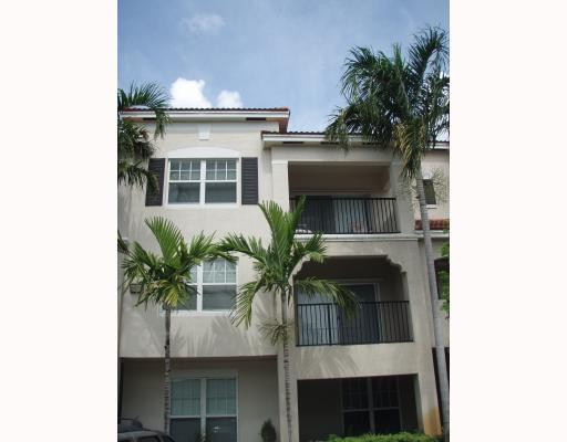 5860 West Sample Road, Unit 3044 Coral Springs, FL 33067 - Photo 3 of 14 Exterior Front