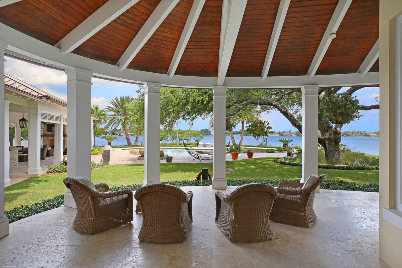 5241 Pennock Point Road Jupiter, FL 33458 - Photo 15 of 51 Back Veranda