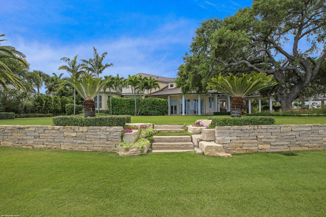 5241 Pennock Point Road Jupiter, FL 33458 - Photo 46 of 51 Backyard