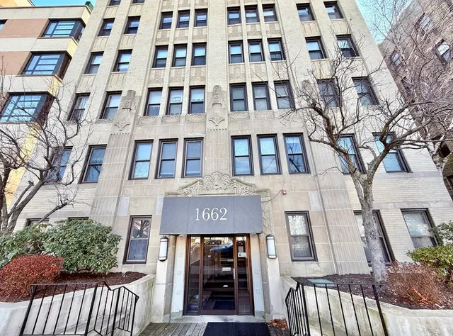 $3,000 | 1662 Commonwealth Avenue, Unit 52, Boston, MA 02135