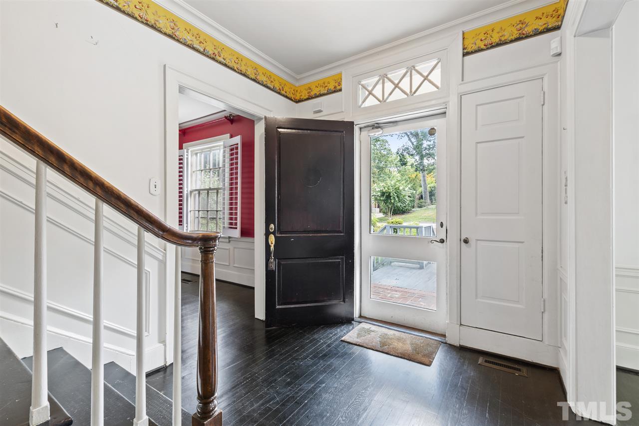 2331 Byrd Street Raleigh, NC 27608 - Photo 2 of 30