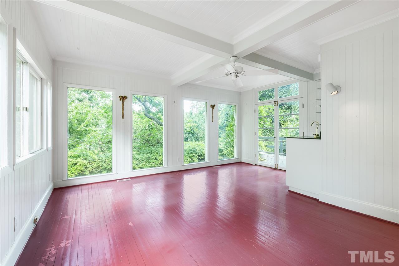 2331 Byrd Street Raleigh, NC 27608 - Photo 11 of 30