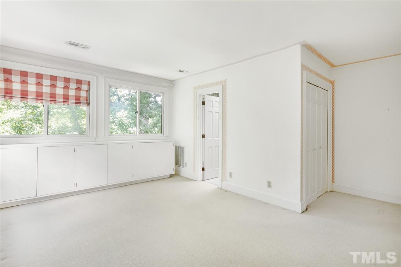 2331 Byrd Street Raleigh, NC 27608 - Photo 17 of 30