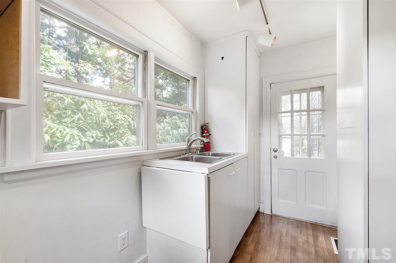 2331 Byrd Street Raleigh, NC 27608 - Photo 23 of 30