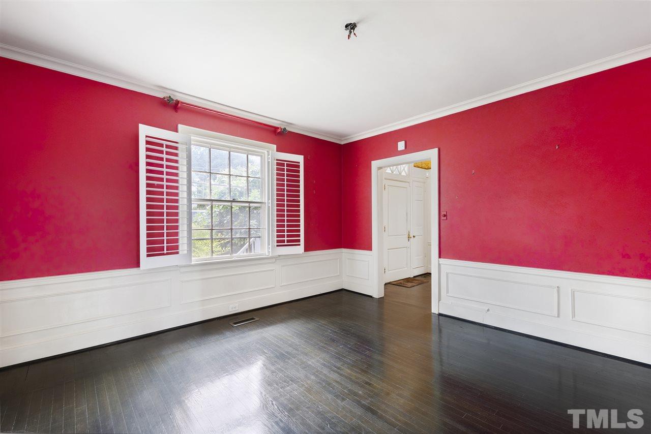2331 Byrd Street Raleigh, NC 27608 - Photo 4 of 30