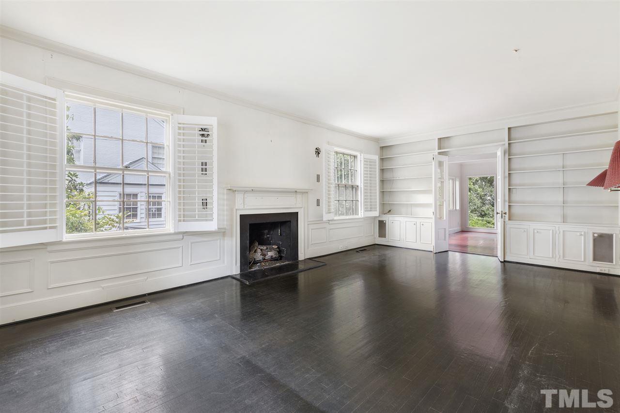 2331 Byrd Street Raleigh, NC 27608 - Photo 5 of 30