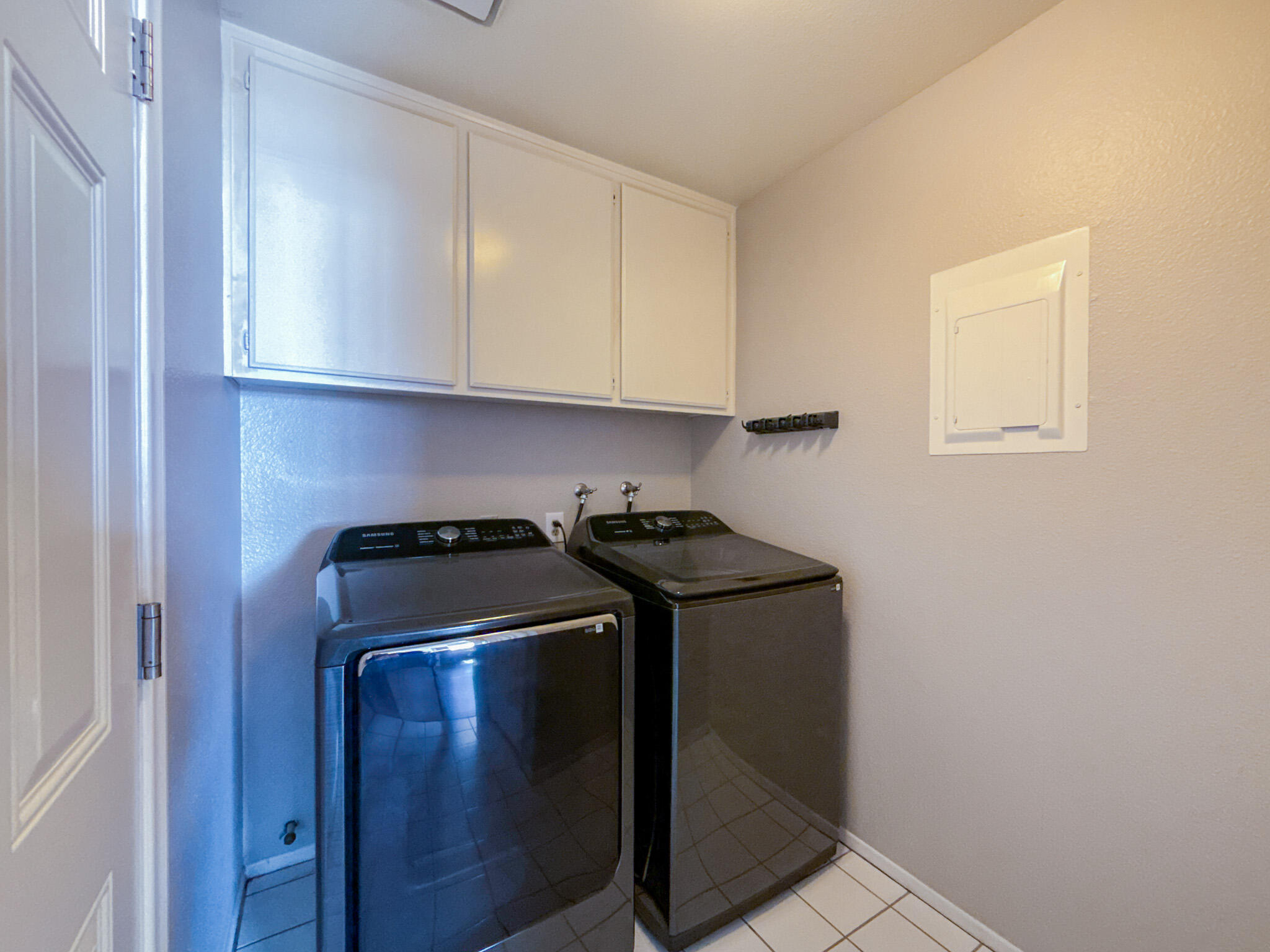 43840 Bobby Jones Drive, Unit 24 Lancaster, CA 93536 - Photo 26 of 29 a view of washer and dryer