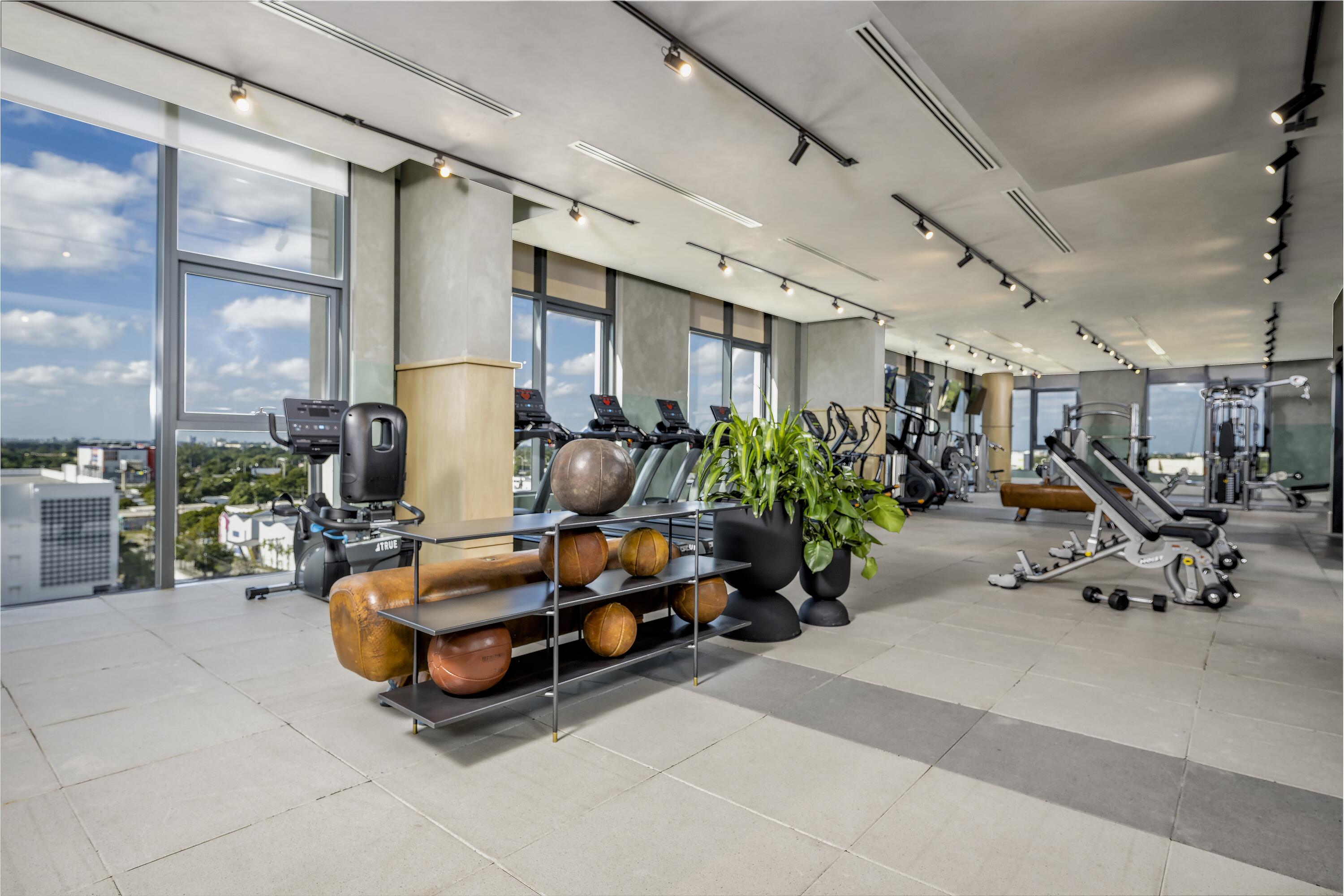 286 Northwest 29th Street, Unit 705 Miami, FL 33127 - Photo 34 of 42 NGP_6479-Edit