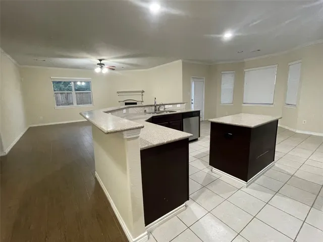 $2,450 | 4507 Montcliff Bend Lane, Sugar Land, TX 77479