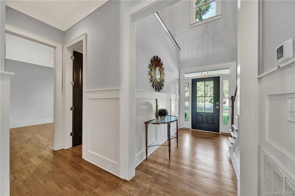 4352 Walker Road Charlotte, NC 28211 - Photo 4 of 31 Gallery Image 4
