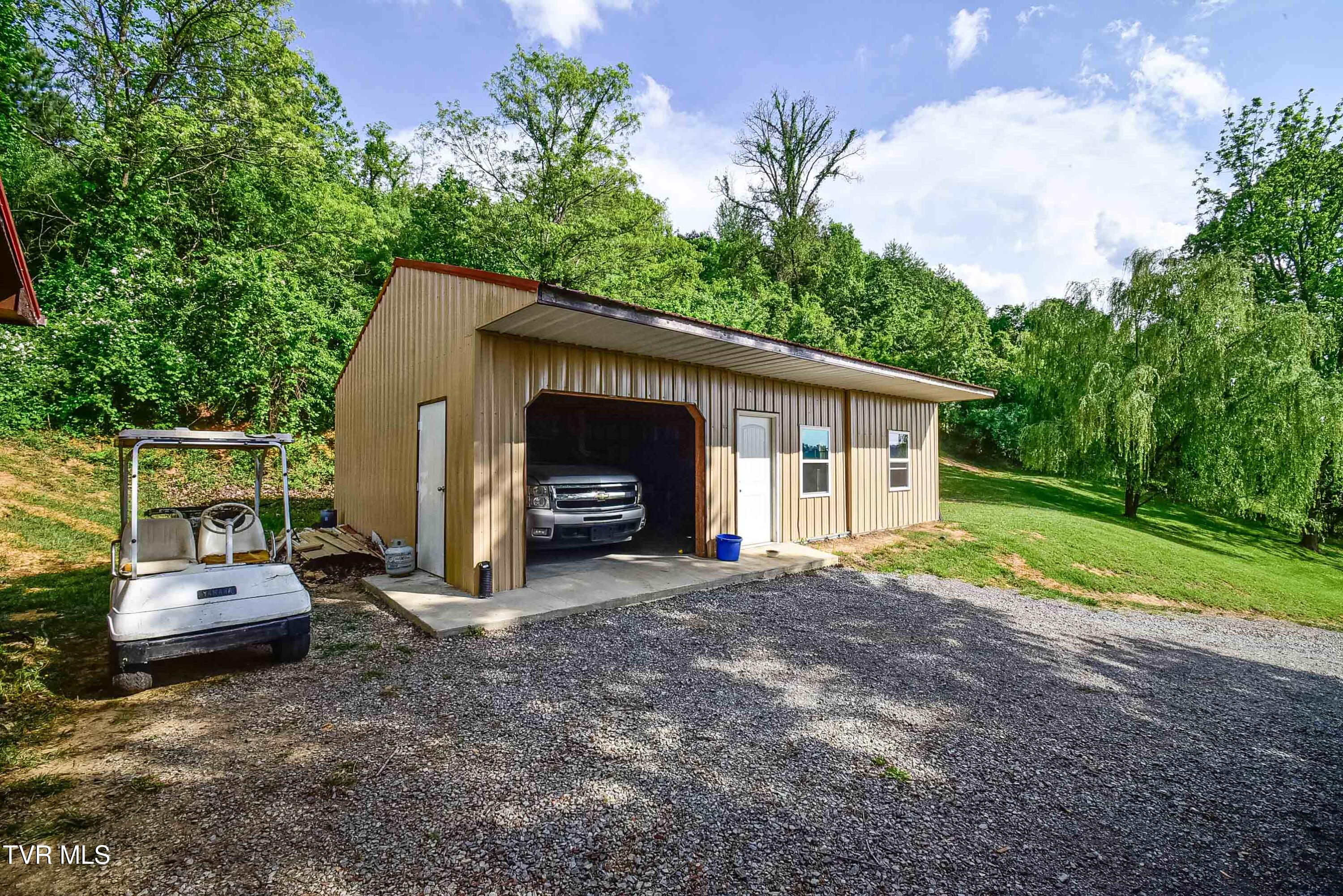 132 Hankal Road Gray, TN 37615 - Photo 6 of 51 Hankal Rd-23