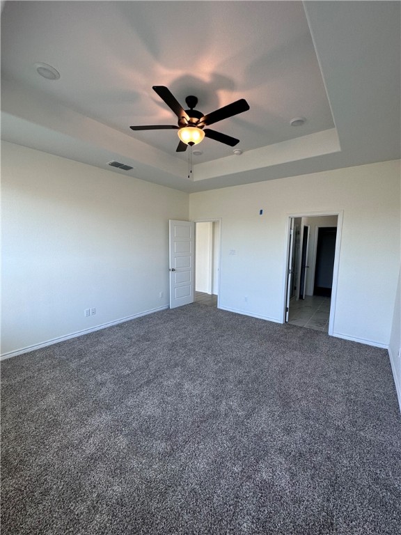 6506 Sam Houston Street Corpus Christi, TX 78414 - Photo 11 of 26 an empty room with closet and a ceiling fan