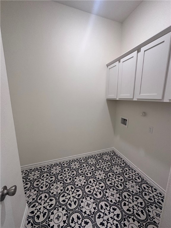 6506 Sam Houston Street Corpus Christi, TX 78414 - Photo 24 of 26 a bathroom with a window