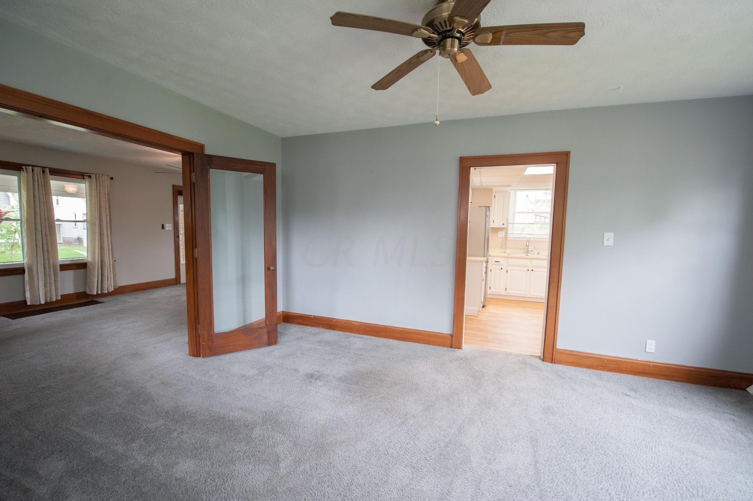385 Tibet Road Columbus, OH 43202 - Photo 11 of 41